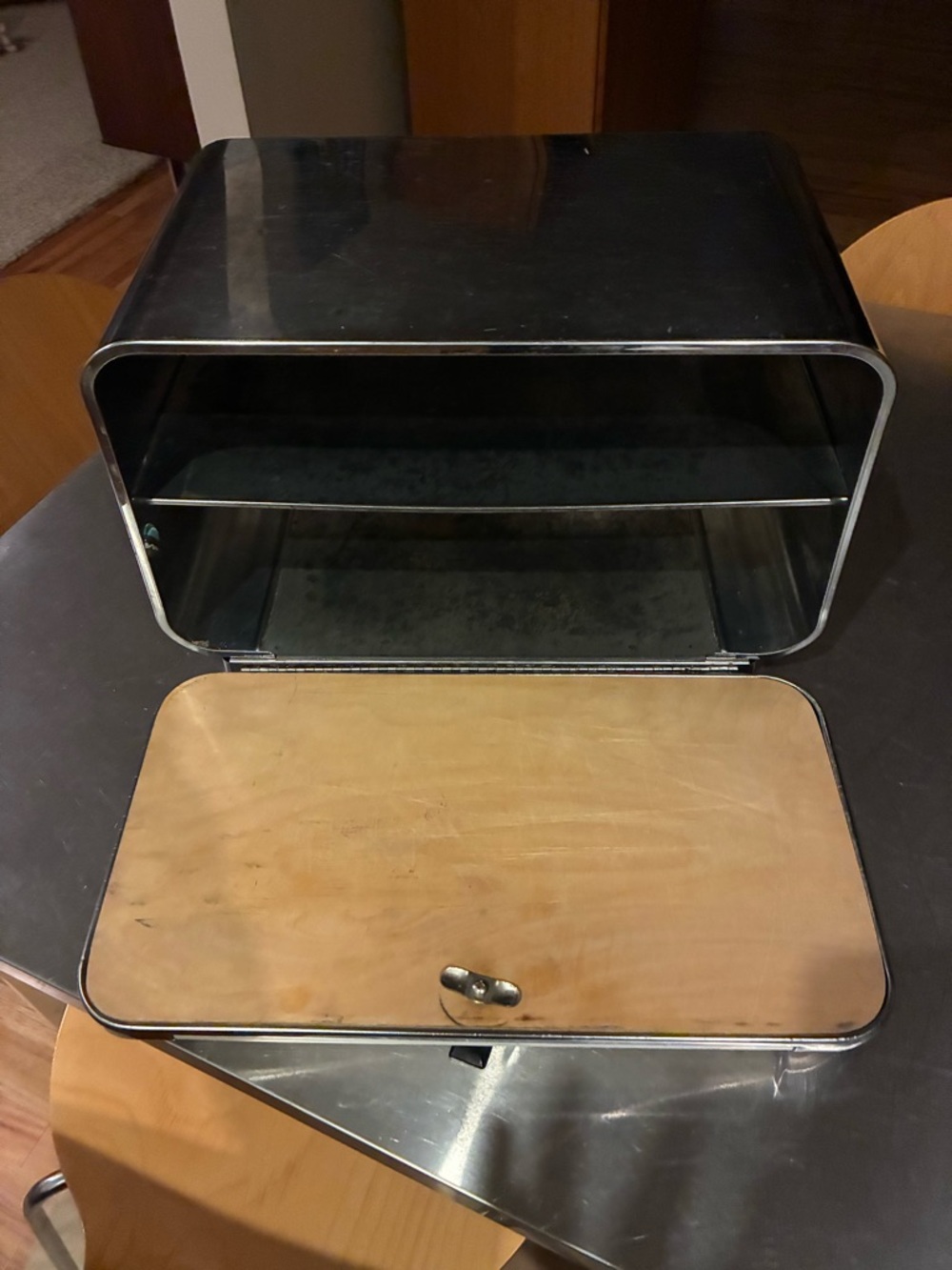 Breadette Masterware Chrome Bread Box Vintage Pie Safe w Built in Cutting Board - Picture 3 of 15